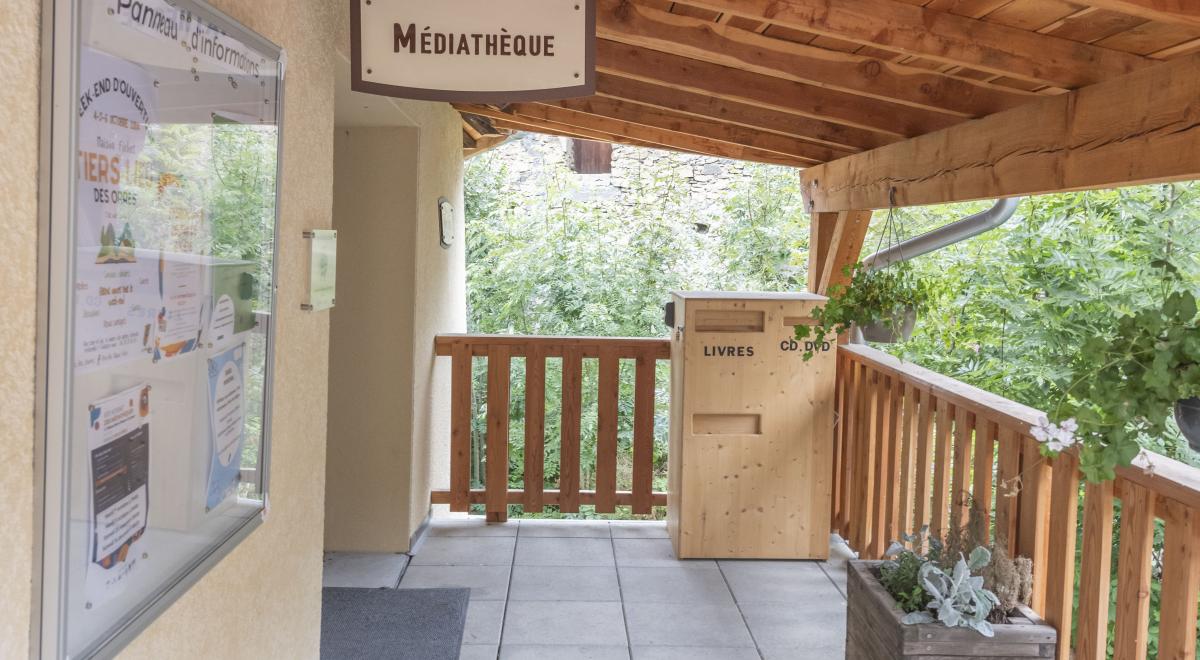 entrée médiathèque