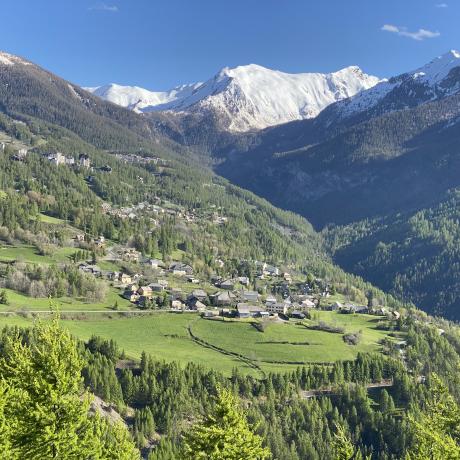 2021_05_Vue sur le Hameau du Mélezet et de la Station des Orres